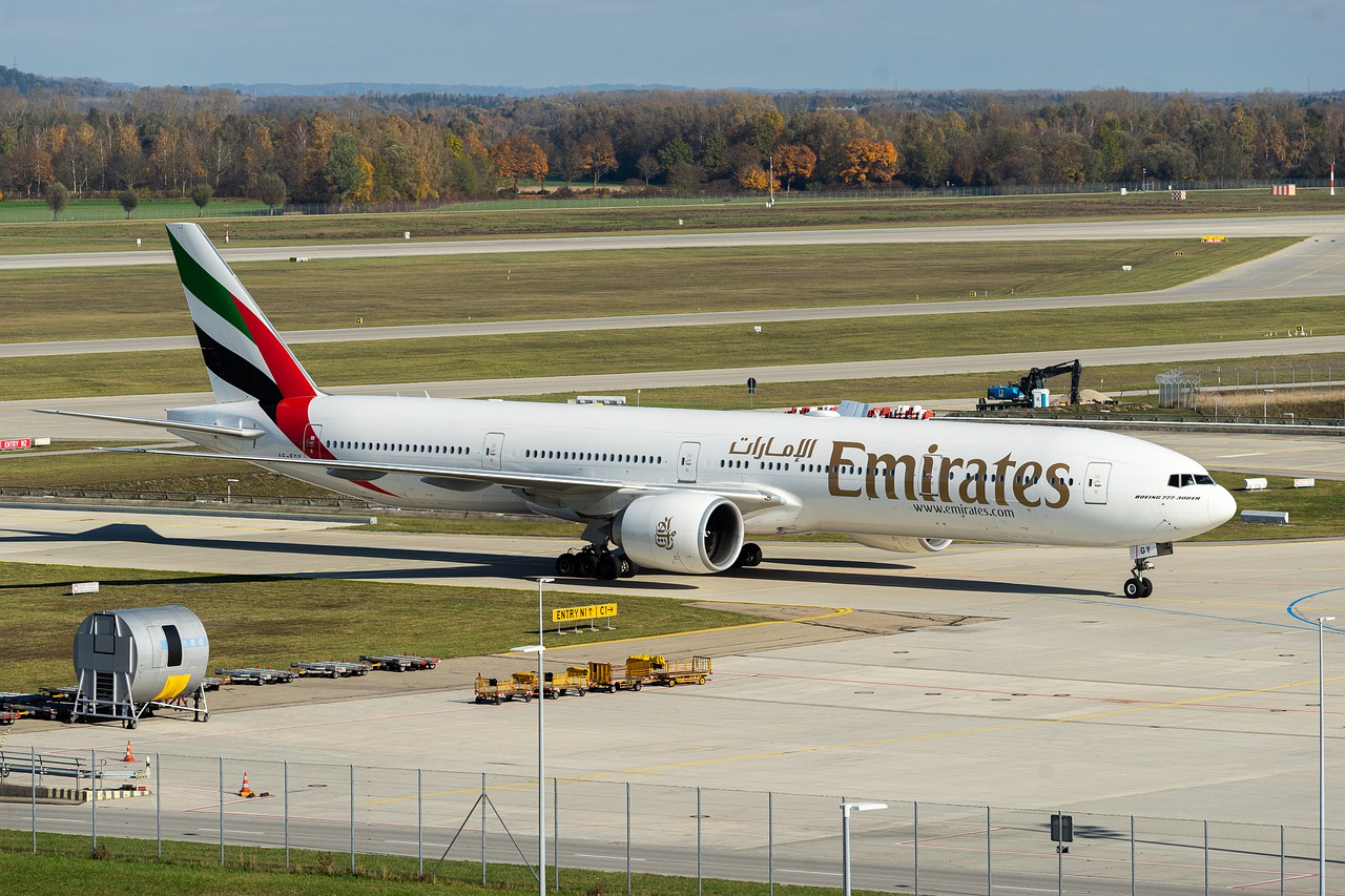 Emirates Airbus340